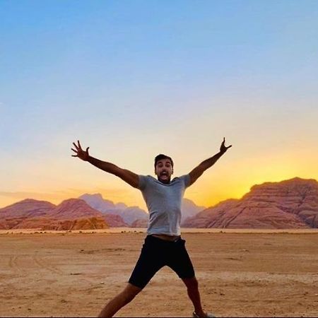 Saleem With Jeep Tour Daire Ram Vadisi Dış mekan fotoğraf