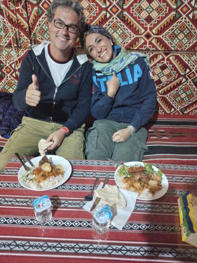 Saleem With Jeep Tour Daire Ram Vadisi Dış mekan fotoğraf