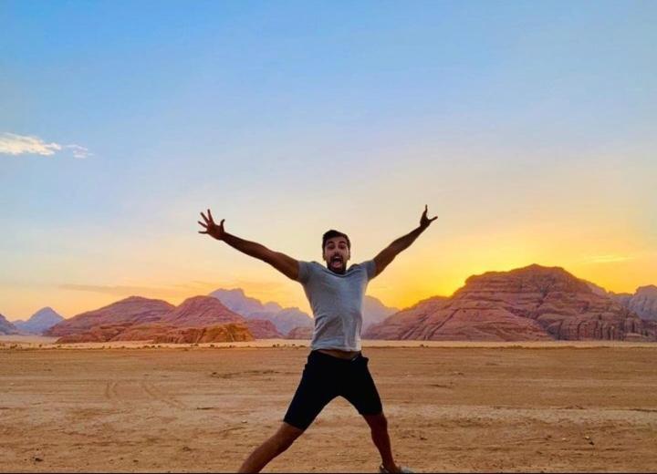 Saleem With Jeep Tour Daire Ram Vadisi Dış mekan fotoğraf
